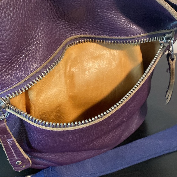 Roots 🦫 Pebbled Leather purse - Picture 5 of 15
